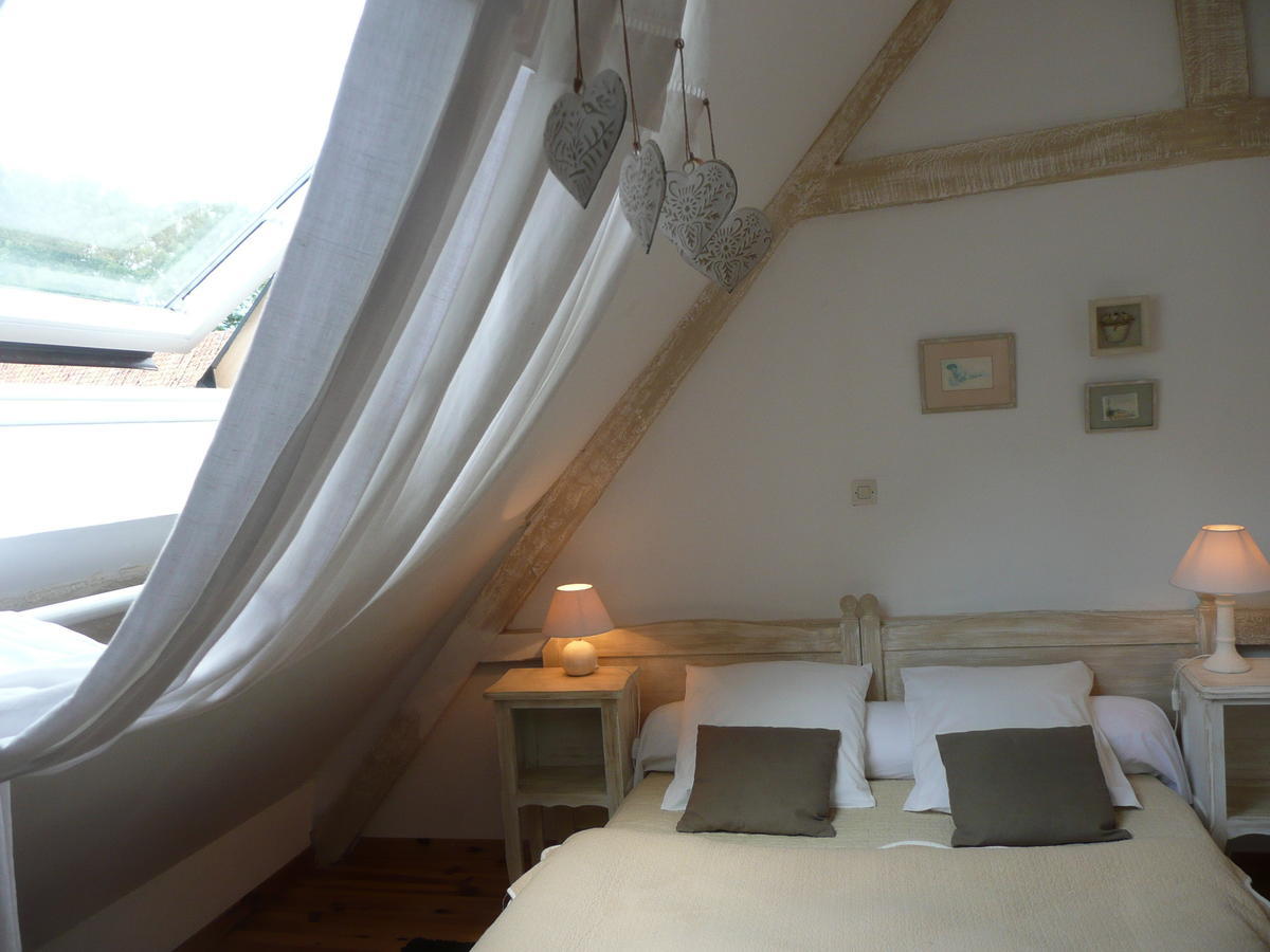 Manoir De Bois En Ardres Ruang foto